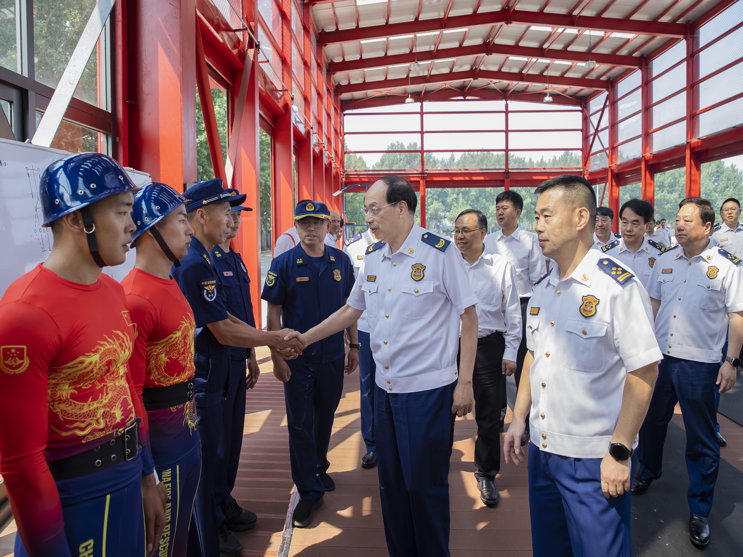 王祥喜會見應急管理系統全國“人民滿意的公務員”和“人民滿意的公務員集體”代表